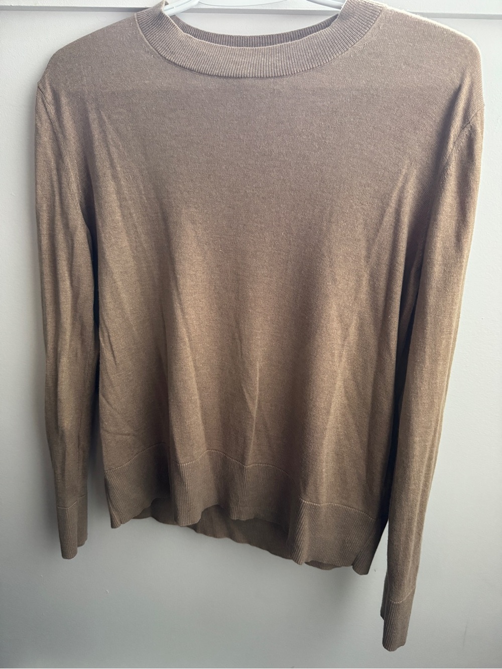 Banana Republic Women's Crew Neck Sweater in Taupe Brown